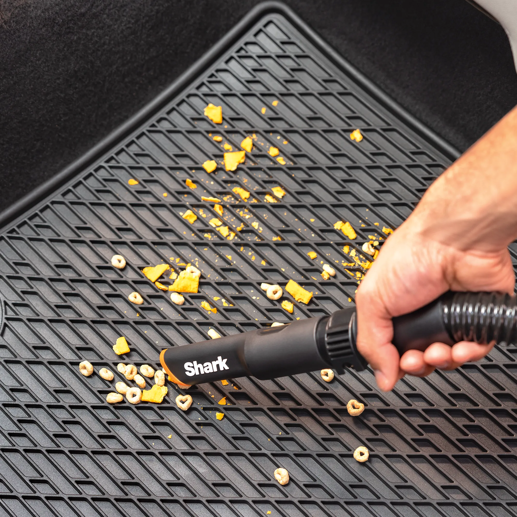 Shark MessMaster Wet/Dry Vacuum - Image 4